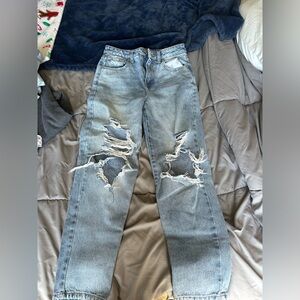 Cute jeans, never worn.